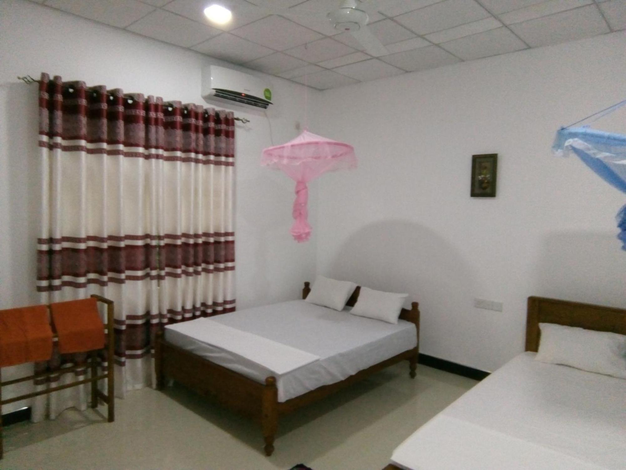 Siyapath Holiday Resort Полонарува Екстериор снимка