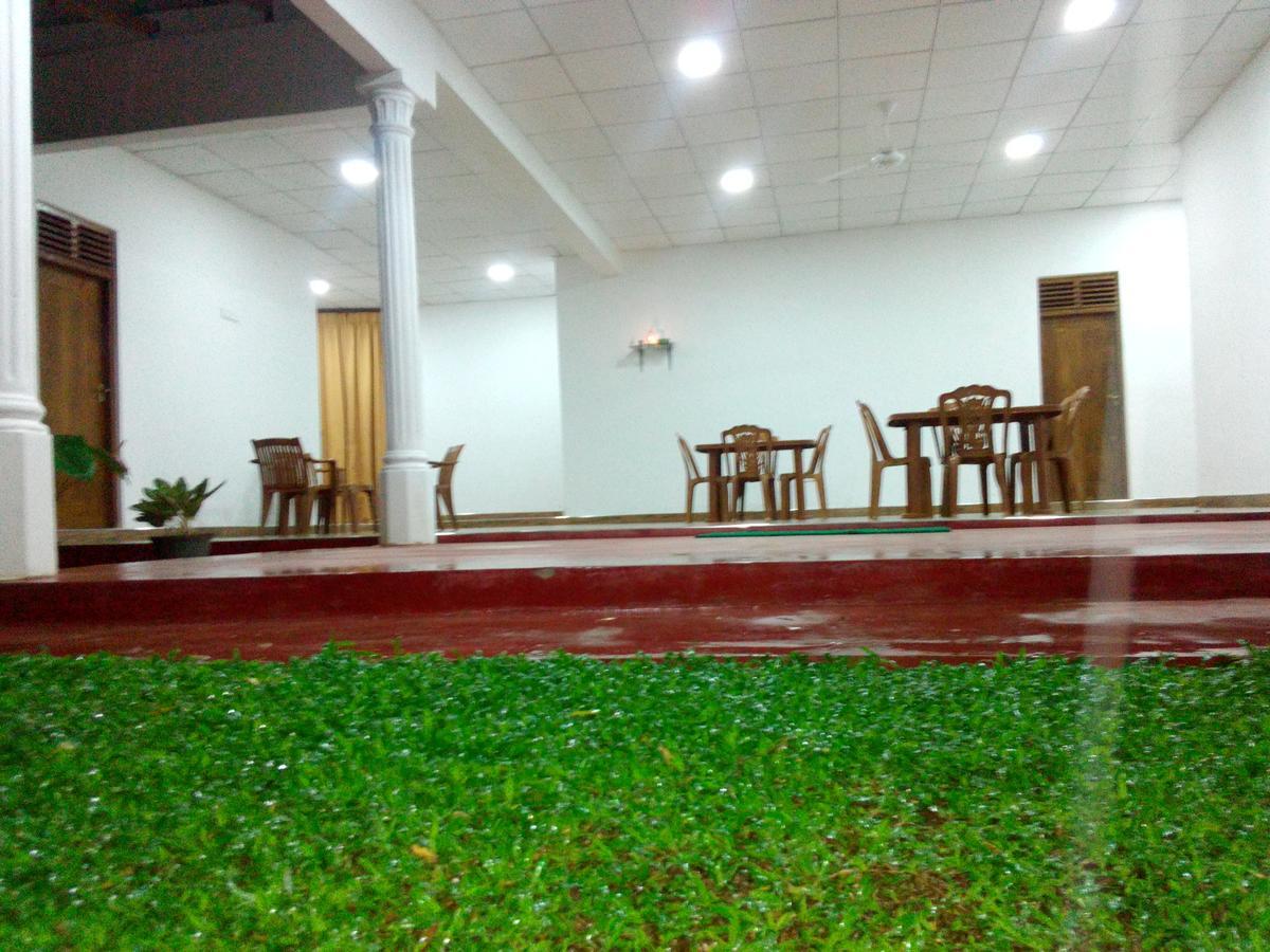 Siyapath Holiday Resort Полонарува Екстериор снимка