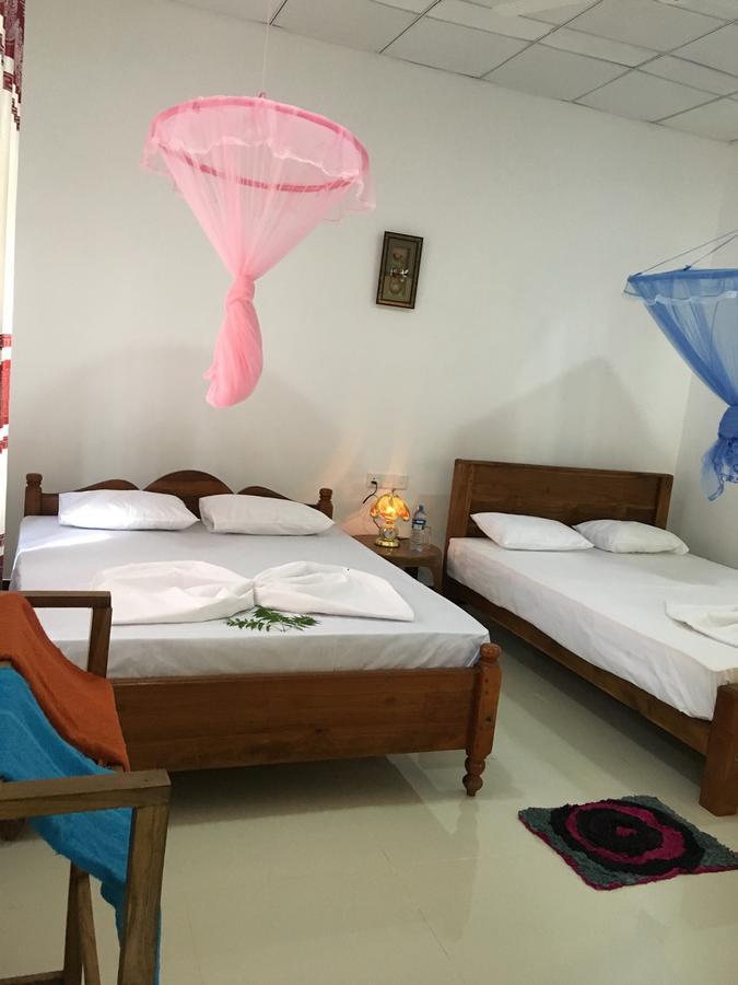 Siyapath Holiday Resort Полонарува Екстериор снимка